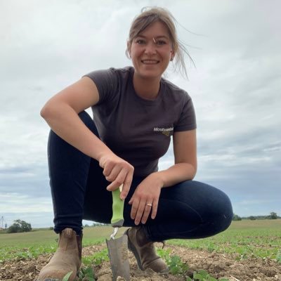 Weed ID and Plant Enthusiast. CCA-ON RMS. Agronomist at Clark Agri Service. Soft spot for the prairies. UoG BSc ENV Natural Resource Management