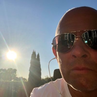 leroy_hobson's profile picture. 