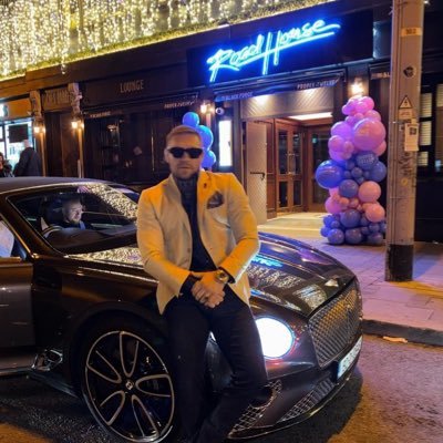 đđ©đŠ đđđđ đ°đ§ đ”đ©đŠ đđđđđ© đđđąđ.đđ» (not @thenotoriousmma)