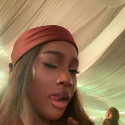 tee_nilla's profile picture. CFC💙💙