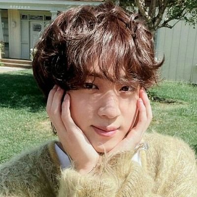 'like the trees undress layer by layer when the winter comes, you are the one that shall give meaning to my memories' - trivia love.
Dont ask questions 🌱