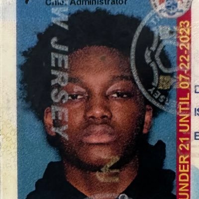 itsjfamee's profile picture. 22