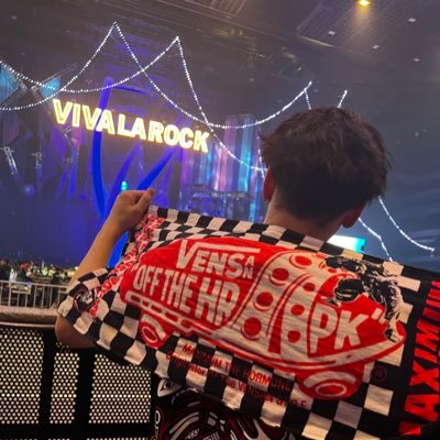 chamo1569's profile picture. 98 ラウドとパンクを愛する一般男性。