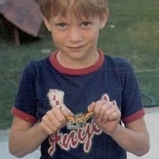 Above average Angels, Caps, Cards fan. Bonum omne, magnum nihil.