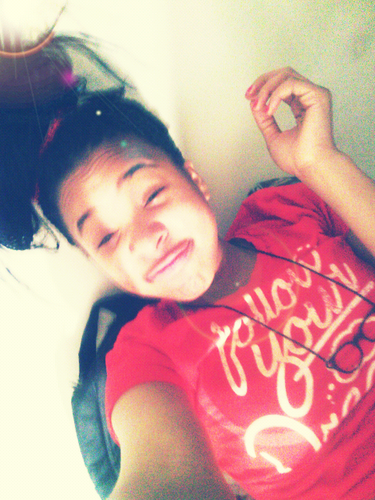 Girl_CasHH00's profile picture. Justt Follow , me BITCH'sss ----------- (&) imma Follow youu Backk . !