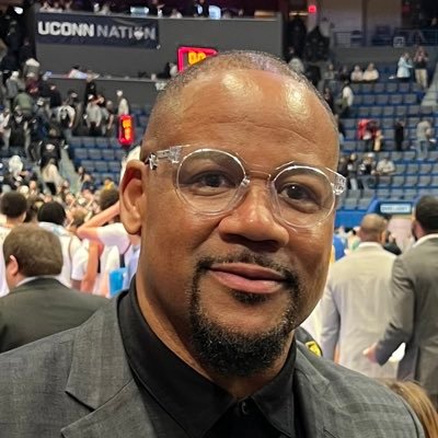 CoachDreLaFleur's profile picture. Gods Child | ✌️🏾🫶🏾 Giver | Family | Global 🏀 |