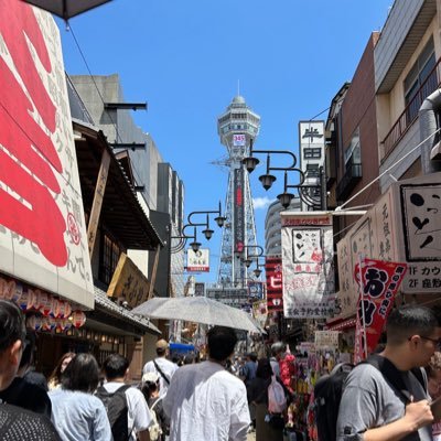 こんにちわ!エブリスタ、カクヨムで小説を投稿しています。基本コメディで、短編メインです。是非フォローや評価、感想など送ってくれたらうれしいです😃