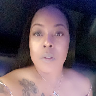 Mz_Q_u_ii's profile picture. *Rich Auntie Era*