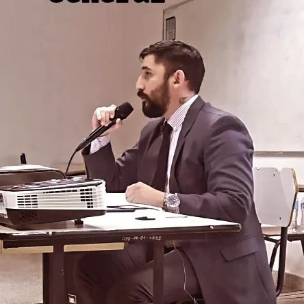 Abogado, Escribano y Docente Universitario