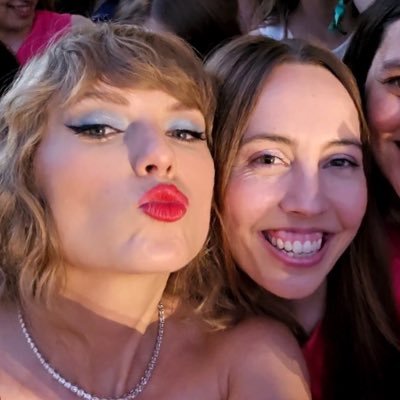 Maddiwonders's profile picture. being a creative person. 💛 rep 10.22.17