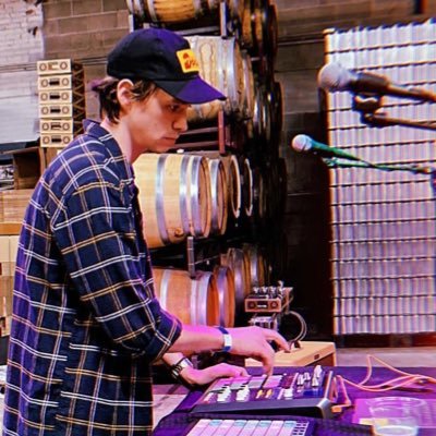 RobotBFMusic's profile picture. Graphic Design | Music