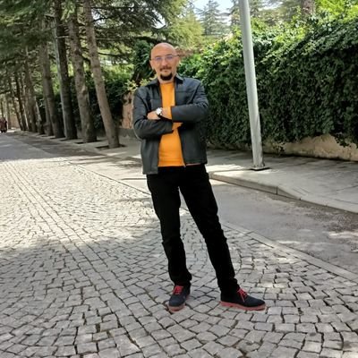 basodayucel's profile picture. Emek olmadan yemek olmaz.
Emek: sermayesiz, sermaye emeksiz olmaz.