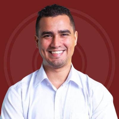alfredo_relevo's profile picture. Presidente de @soyrelevo, Esposo, Ingeniero Civil, político y empresario #TuPaísTuFuturo