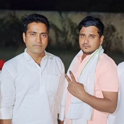 LJhadiwala's profile picture. 