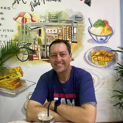 Jason Lee | The Travel Author Profile