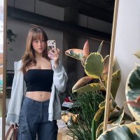 Thom Naomi (@naomi_thom) 's Twitter Profile