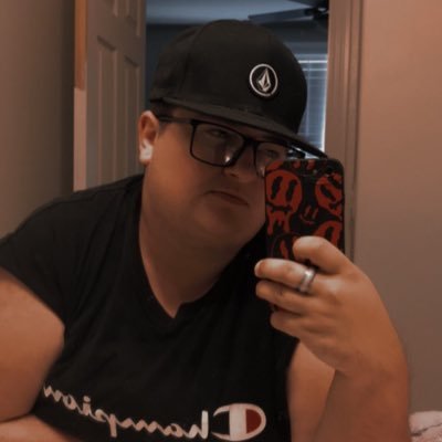 becomingjaxson's profile picture. ftm trans 🏳️‍⚧️ he/him,cali, libra ♎️, 420 friendly 😎, single 💔