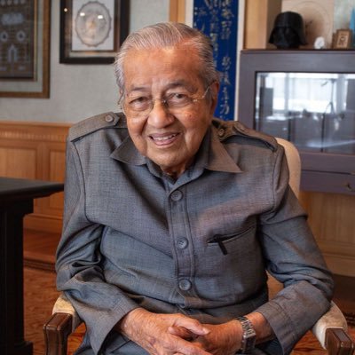 Official Account | Former Prime Minister of Malaysia | e-mail: drmahathir@perdana.org.my | https://t.co/jCvQDuy3Cz
