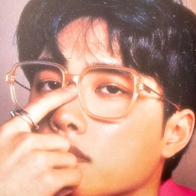 exo-l,dreamin,goldenness,ketchy,stay plus idk anymore