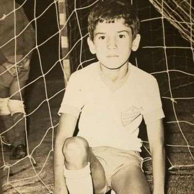 LopezBaezAriel's profile picture. Entrenador de fútbol.

Le di a la redonda algunos años, vivo en Tenerife pero soy de Capurro, Uruguay.
Padre de Ariel, Camila y Joaquín