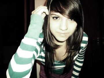 Sou a bobinha do @_KaiioHenrique , a Melhor do @_OiisouoCello , A Confidente da @Kaylane_Soares o/ Sou a BomBom do Meu soh meu @_ItsLuanH