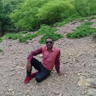 MJahrwal's profile picture. दोस्तों मुझे फॉलो करें तुरंत फॉलो बैक करूंगा

हम जहां से गुजरते हैं हवा का रुख बदल देते है