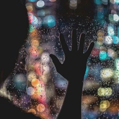 كمل غيابك ازمة الشوق ..عدت ..؟