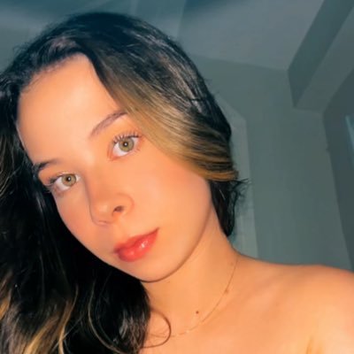 botelho_juli's profile picture. 