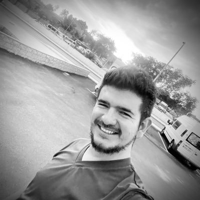 DavidCastrilln8's profile picture. 