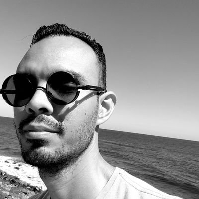 CarlCamg's profile picture. Químico Biólogo Clínico🧬
- Apasionado por la ciencia. Admirador de las maravillas del universo y la complejidad bioquímica de la vida.