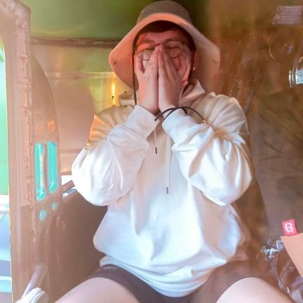 Seraphim090519's profile picture. admiring the rendezvous of horizon