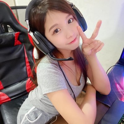 linlin162192's profile picture. Respect each other’s different values ❤️ Always adventurous 🦋 Add a little sparkle to everyday life!