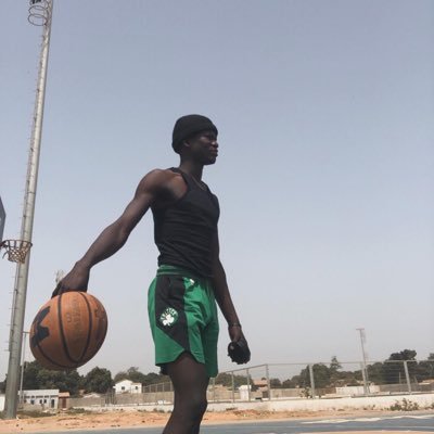 height 6'3 / weight 160 pound/ 6'8 wingspan POSITION: SG -PG) country 🇬🇲 Gambia  instagram Sm.1j45_
