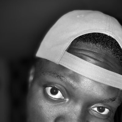 Entertainer🎤🎙#songwriter📝….small Boi with a bigger dream………I’m Richkid………….. (idan gan gan eyan who’s your Daddy)👊🏻………