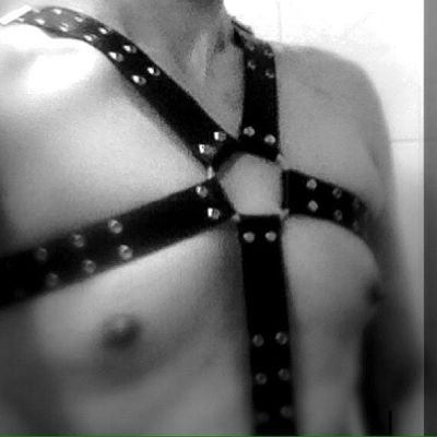 Asian couple into fun. Orgy, nipple play, ass play, leather, uniform, chem sex...