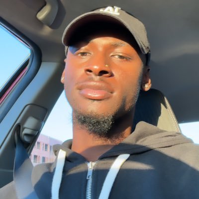 itzjavarius's profile picture. Morehouse🐅| Pronouns: he/him