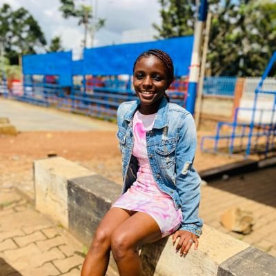 Vah_ney's profile picture. God First/Physical planner/Sports enthusiast🏀@UPDFladyhawks/⚽@Manu/ 🏀 academy coach.