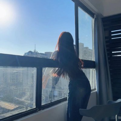 Lachell37232059's profile picture. "Life status: Currently holding it all together with one bobby pin."