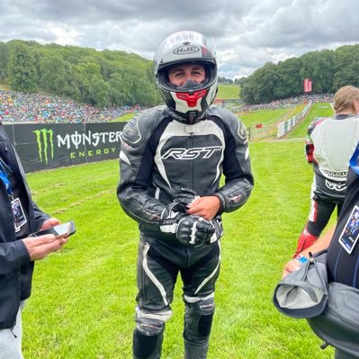 azza209's profile picture. 