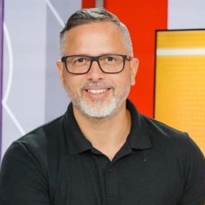 • EMMY Award Winner • Edward Murrow Award Winner • Periodista - Telemundo Correspondent Southwest Florida • INSTAGRAM: @JesusGonzalezTV