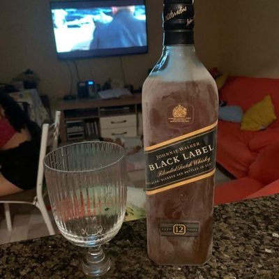 OouJOAO's profile picture. O homem só é respeitado pelo dinheiro que ele tem ou pela maldade que ele faz ! 🫵🏻