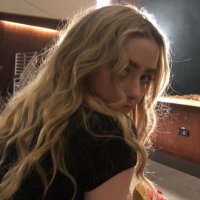 lily(@lysleslily) 's Twitter Profile Photo