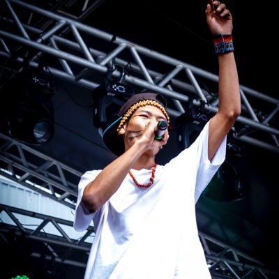 manoglowers's profile picture. Rapper e produtor Mbya Guarani.