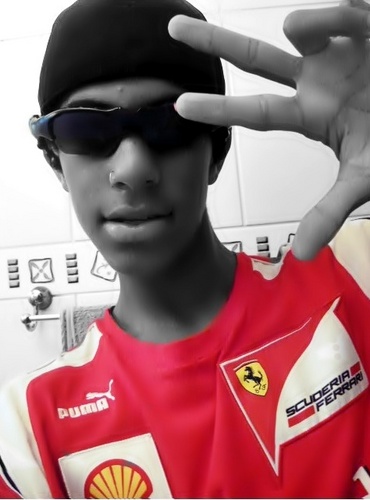 NAO SE ILUDA COM MEU SORRISO, POIS CADA DENTI SIGNIFICA UMA MALDADE* IRMAO DA @juhzinha