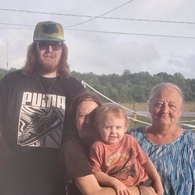 Khefner444's profile picture. 