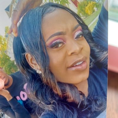 MamaMeka_'s profile picture. Minding my business