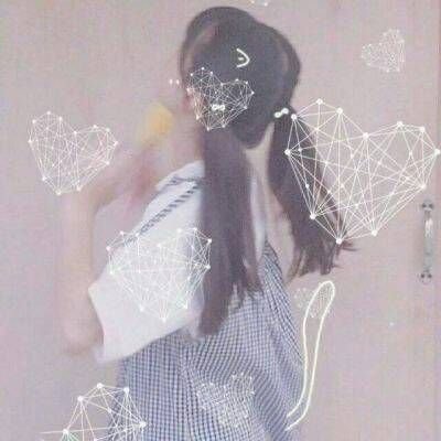 15. The sun washes your face, the morning breeze brushes your teeth, smile, and cheer yourself up.🍓🍓