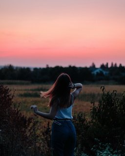 16. I dare not expect to have the luck of a koi, but I hope everything goes smoothly. The long road is long and the future is promising.🍉🍉