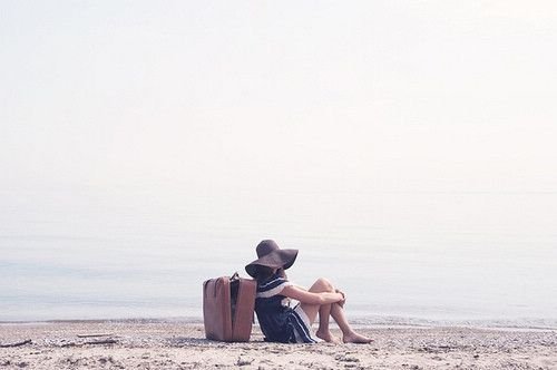 10. Under all kinds of difficulties in life, if you can keep half of your cuteness and gentleness, you are the winner.🌷🌷