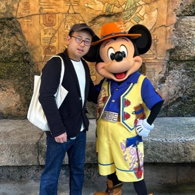 今年からネガティブな事は言わん。 でもネガティブがポジティブな俺。 鬱、適応障害、ADHD持ち 。鬱病で5流大学中退、正社員経験無しの軽貨物運送屋、インデックス投資をドルコスト平均法でコツコツ買う普通の人。テニスは趣味じゃなく喧嘩、殺し合いです。でも頑張っている人を応援したい。俺も頑張りたい